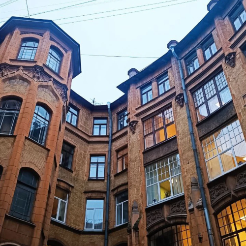 От Сенной до Коломны: тени Петербурга и ароматы прошлого