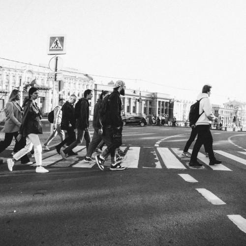 Стендап-экскурсия по Петербургу