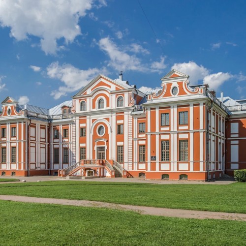 Смольный собор и Институт благородных девиц