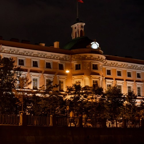 Музыка разводных мостов Петербурга: групповая прогулка на теплоходе