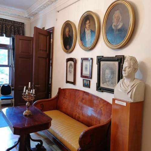 В гостях у артистов Самойловых в Петербурге (билеты включены)