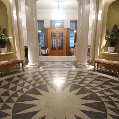 Балет, барон и революция: экскурсия по особняку Кшесинской