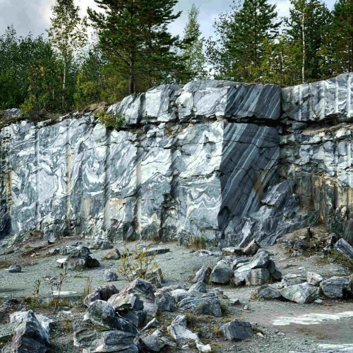 Из Санкт-Петербурга в Карелию: «Рускеала», остров Валаам, добыча минералов и прогулка на сапах