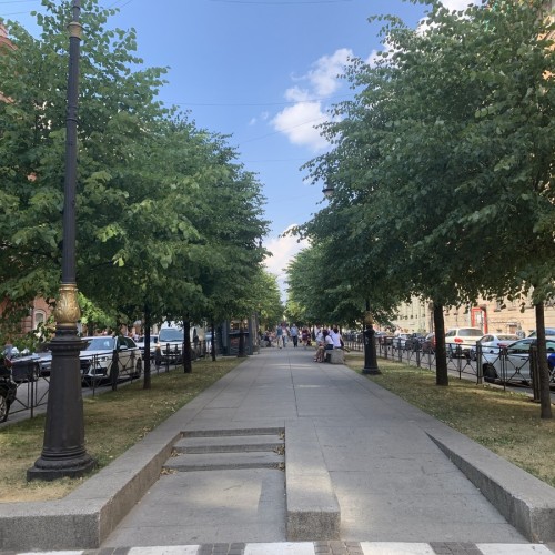 Большая и Малая Конюшенные: прогулка по старинным улицам