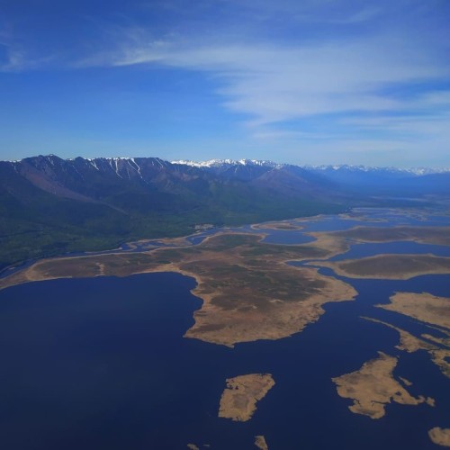 Активное путешествие на север Байкала с комфортом: прогулка на катере, рыбалка и природа