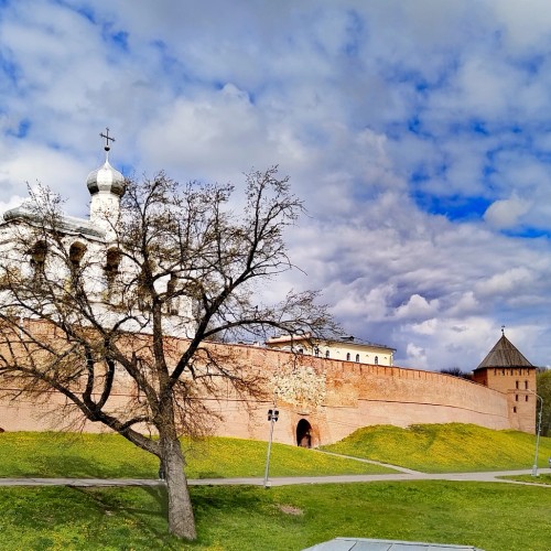 По Детинцу да по Пискупле — театрализованная групповая экскурсия