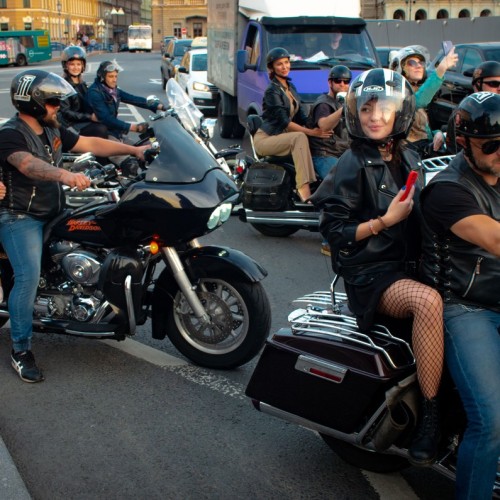 Ленинград — город рока. Экскурсия на мотоциклах