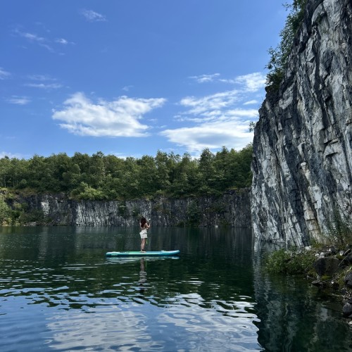 Заповедная Карелия на внедорожнике, лодке и сапе: проживание в домиках на Ладожском озере