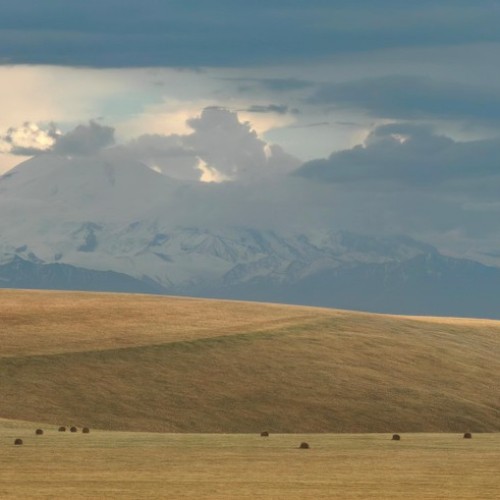 Если с другом вышел в путь: треккинги в Архызе в компании маламута (в мини-группе)
