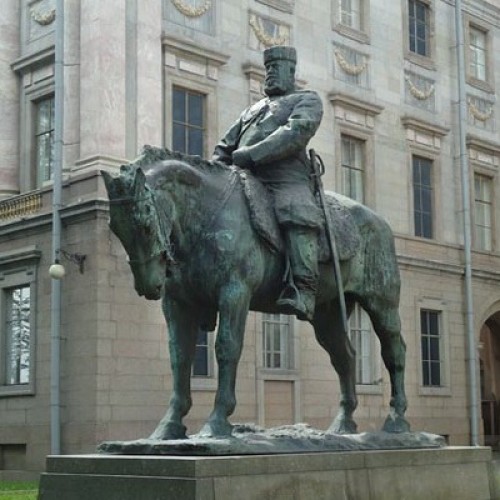 Николай и Александра — последняя императорская чета