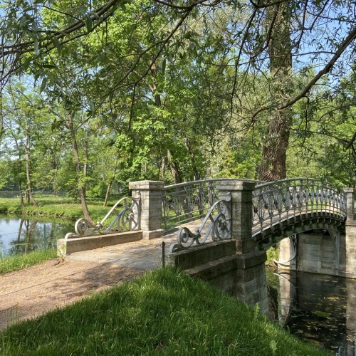Пушкин, Павловск и Гатчина — знаменитые пригороды Петербурга