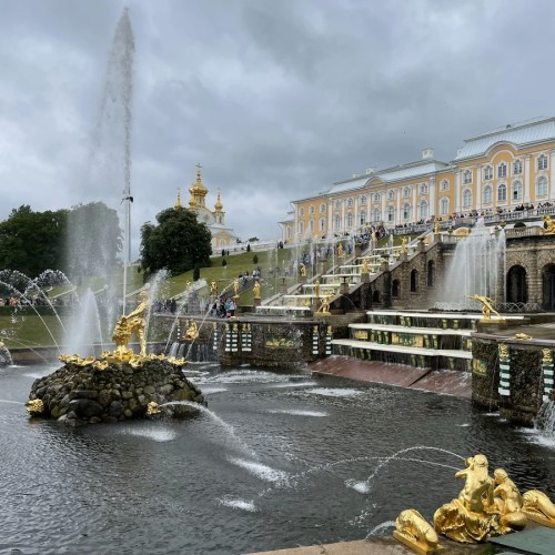 Петергоф и фонтаны Нижнего парка