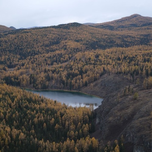 Знакомство с Алтаем своей компанией: снежные вершины, кристальные озёра и заповедные тропы