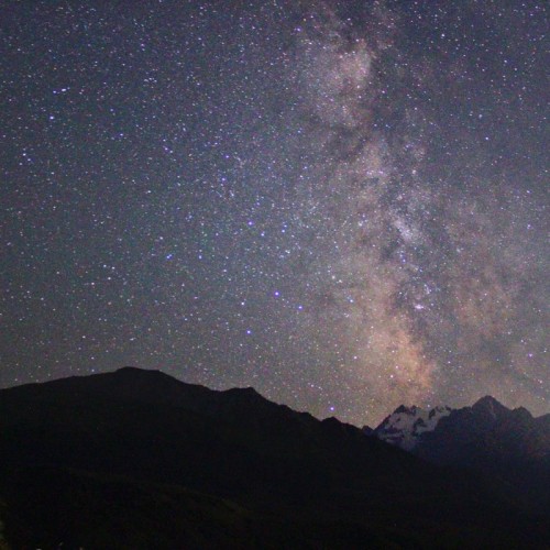 Россыпь цветов и мириады звёзд: астропоход в сердце гор (мини-группа)