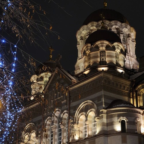 Все монастыри Петербурга: архитектурное путешествие