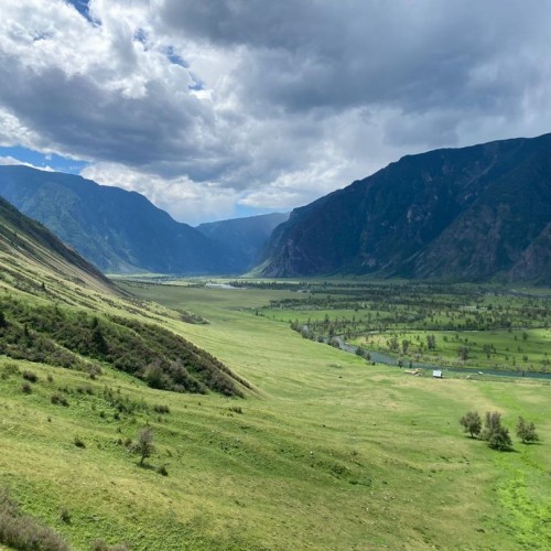 Главное на Чуйском тракте с отдыхом на базе и релаксом в баньке. Всё включено