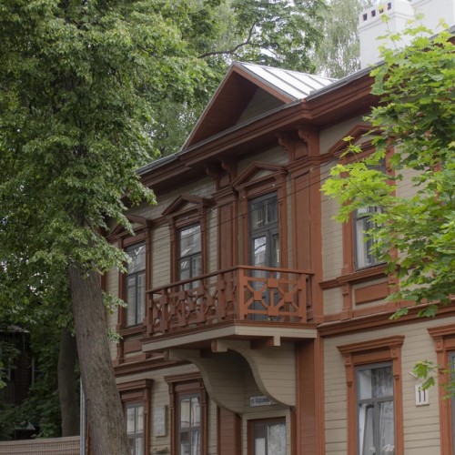 Другой Нижний: непарадные улицы, деревянные кварталы, стрит-арт