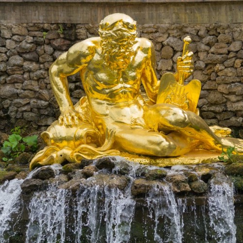 Фонтаны Петергофа для детей и их родителей