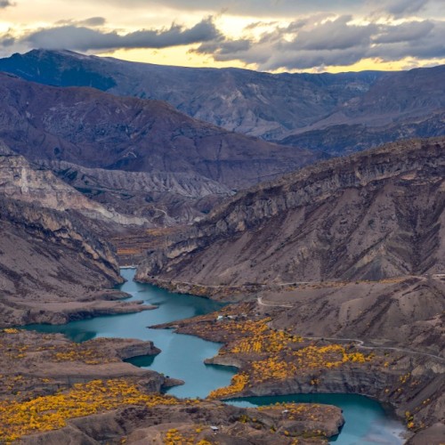 По главным местам Дагестана в мини-группе с катанием на сапах: Сулакский каньон, Хунзах и Дербент