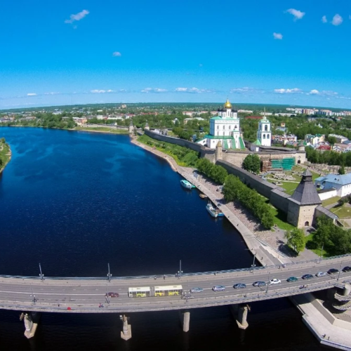 Первое знакомство с Псковским кремлём