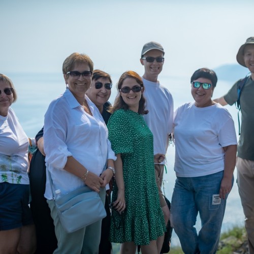 Летний Байкал: Листвянка и Ольхон, водные прогулки и КБЖД, музеи и треки по мысам