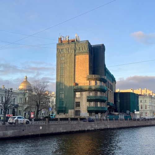 Экскурсия-квест «40 цветов против серого»