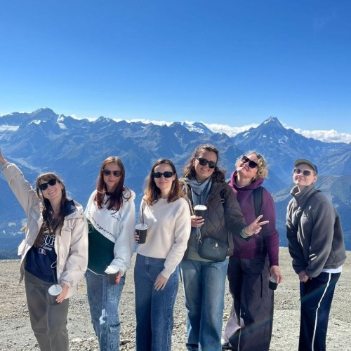 На внедорожнике по КЧР и КБР: Домбай, Эльбрус и Джилы-Су в мини-группе