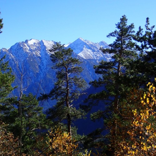 Домбай: экскурсии и походы по заповедным местам