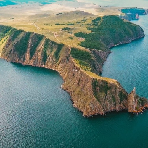 Летом — на Байкал: тур по главным местам, прогулка на катере, встреча с шаманом и бурятская кухня