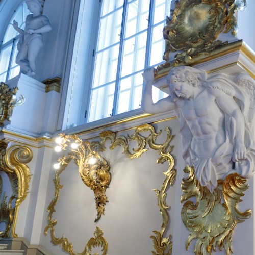 Детская экскурсия «Эрмитаж в Зазеркалье»