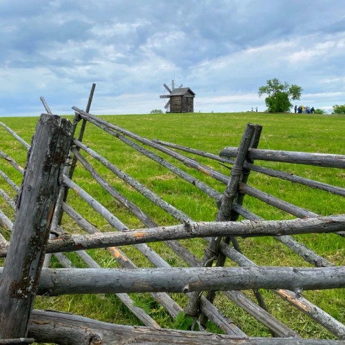 Экспресс-тур по Карелии: Петрозаводск, Кижи, Марциальные воды и природные чудеса