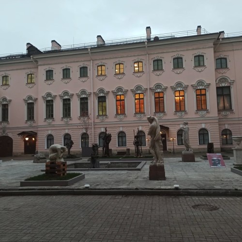 Невский наизнанку: квест-прогулка для детей и родителей