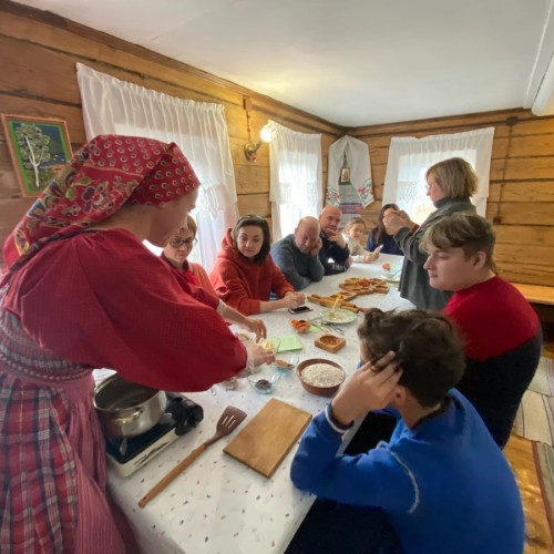 Вкусное путешествие к загадочному озеру Светлояр (на вашем автомобиле)