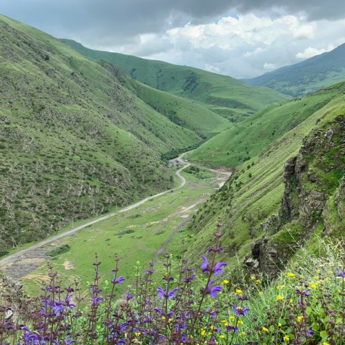 6 ущелий Северной Осетии и столица Алании