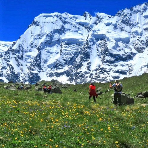 Треккинг налегке в Безенги с размещением в альплагере
