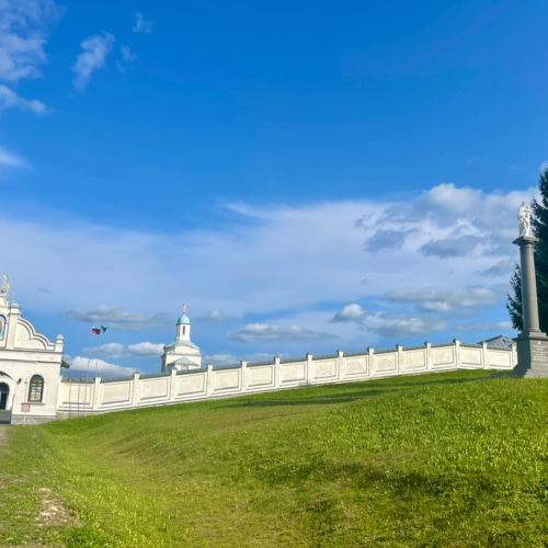Вдаль от мирской суеты: индивидуальное путешествие-паломничество по монастырям Ленобласти