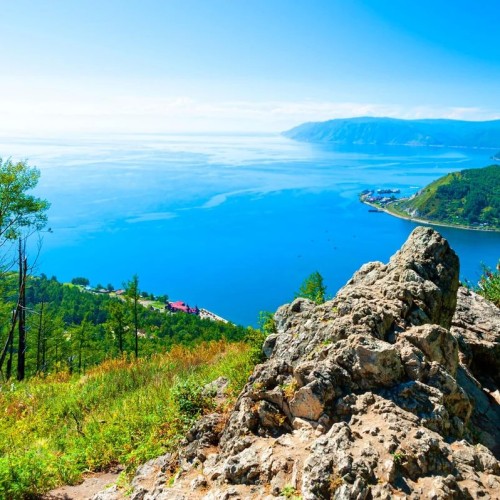 У берегов Байкала: экскурсии и отдых в Листвянке