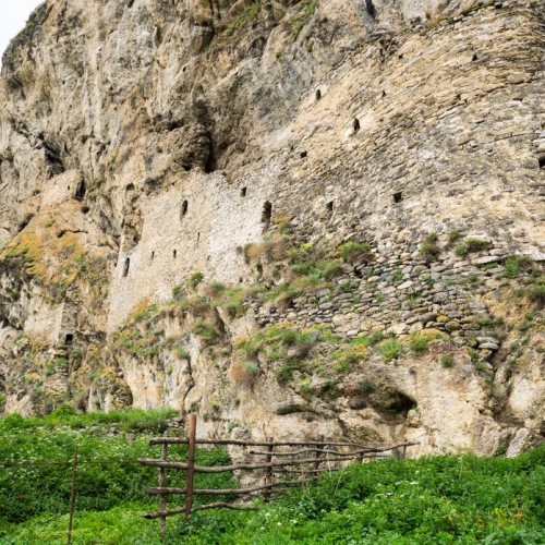 Этот головокружительный Кавказ: прогулки по Северной Осетии и Ингушетии