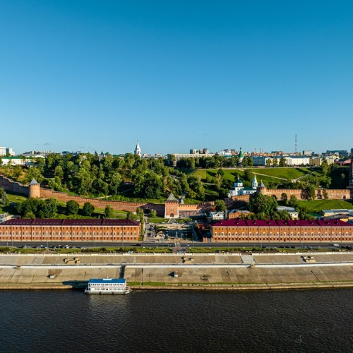 Прогулка на яхте вдоль берега Нижнего Новгорода с экскурсией и пикником