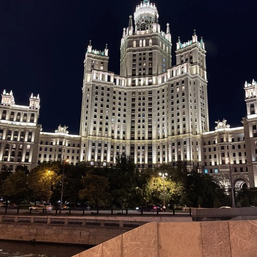Высотка на Котельнической: и в квартиру пойдём!