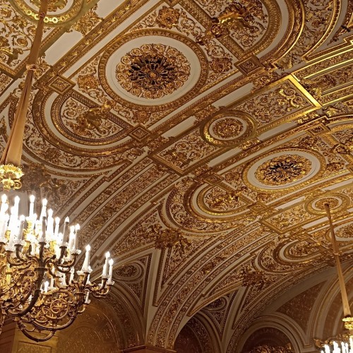 Зимний дворец и Эрмитаж — дом императоров и искусства (билеты включены)