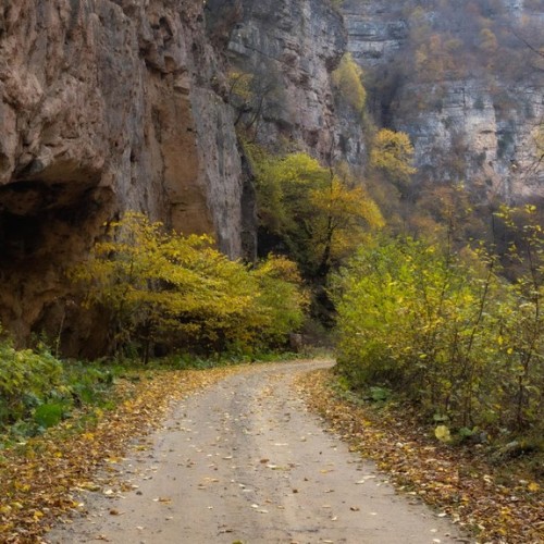Приключения среди Кавказских гор: от плато Бермамыт до Чегемских водопадов