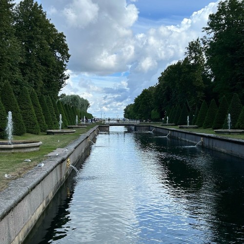 Мир изящных фонтанов Петергофа