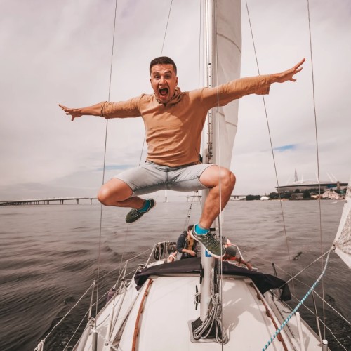 Прогулка на парусной яхте