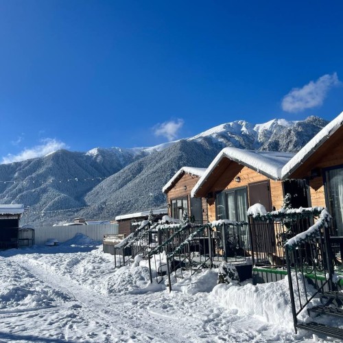 Отдых в Домбае с размахом: зимние красоты, квадроциклы, прогулка верхом, домик в горах (мини-группа)