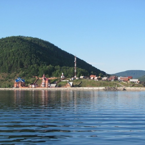 От Иркутска до Улан-Удэ: тур по Байкалу с прогулкой на катере, национальной кухней и экскурсиями