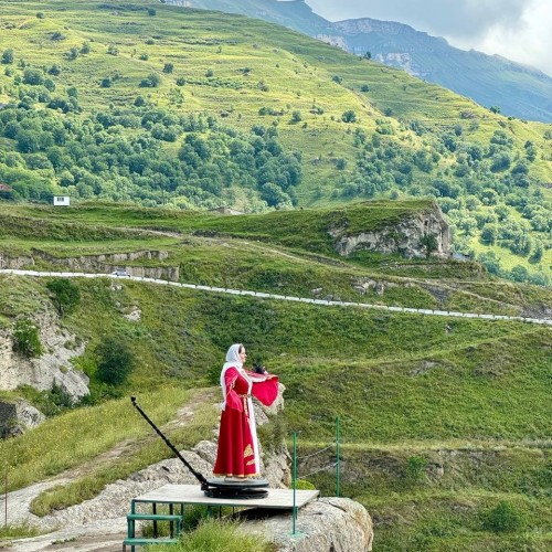 Ни в чём себе не отказывать в Дагестане: джип-путешествие по знаковым локациям