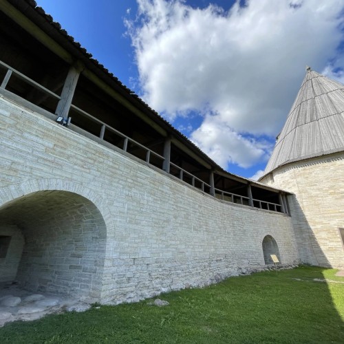 Из Санкт-Петербурга — в Старую Ладогу и монастырь Александра Свирского