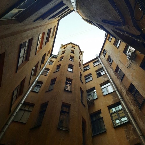 Петроградка — серебряный треугольник модерна