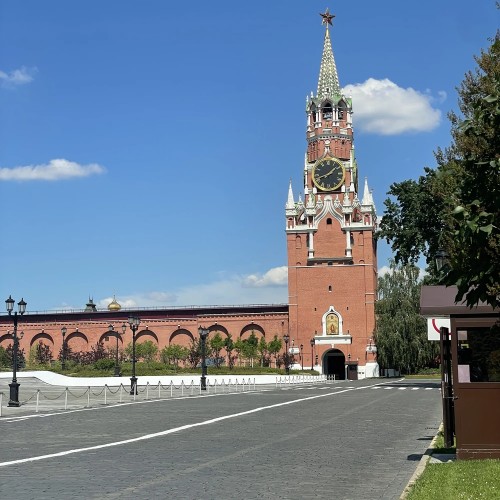 Авторская экскурсия «Московский Кремль — алтарь России!»